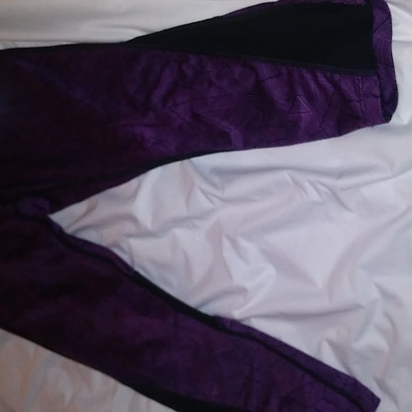 Nike Dri-Fit Running Tights - Picture 2 of 4